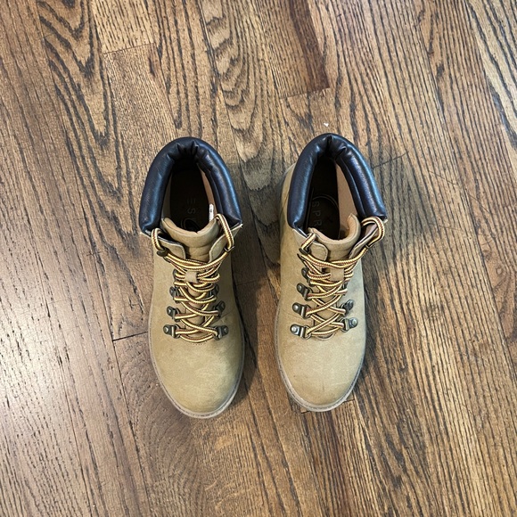 work boots - Picture 4 of 4